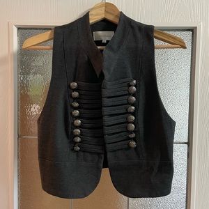🪖 military inspired buttoned vest -EUC